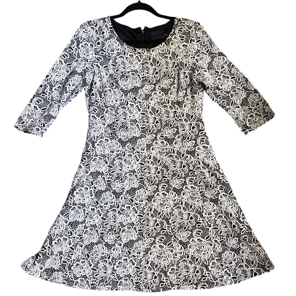 Lace Pattern A line Just Taylor fitted tailored flair knee length cocktail 10